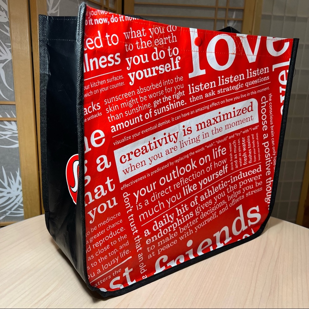 Lululemon Athletica: Shopping Bag 🛍 Measurements: H 14” x L 15" x W 6.25"